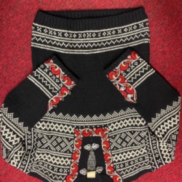 Norway Black and Red Crewneck Sweater - Picture 5 of 7